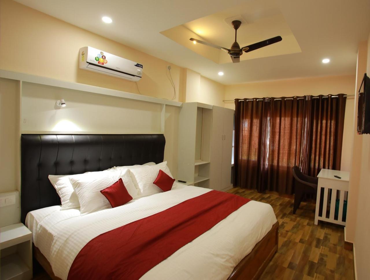 Hotel Wayanad Square Mananthavady Exterior foto