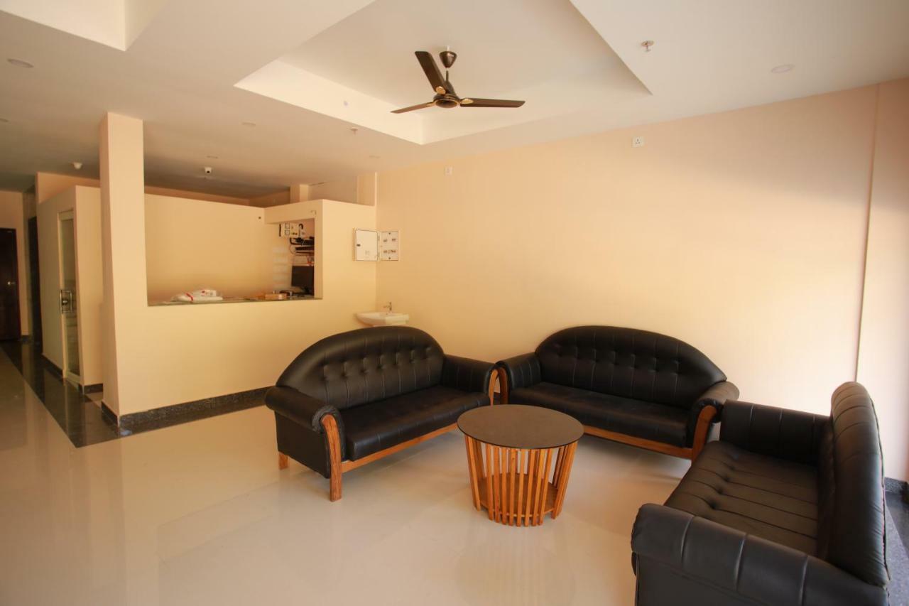 Hotel Wayanad Square Mananthavady Exterior foto