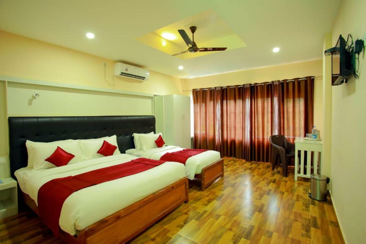 Hotel Wayanad Square Mananthavady Exterior foto
